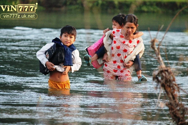 y-nghia-chung-cua-giac-mo-loi-song Ý nghĩa chung của giấc mơ lội sông